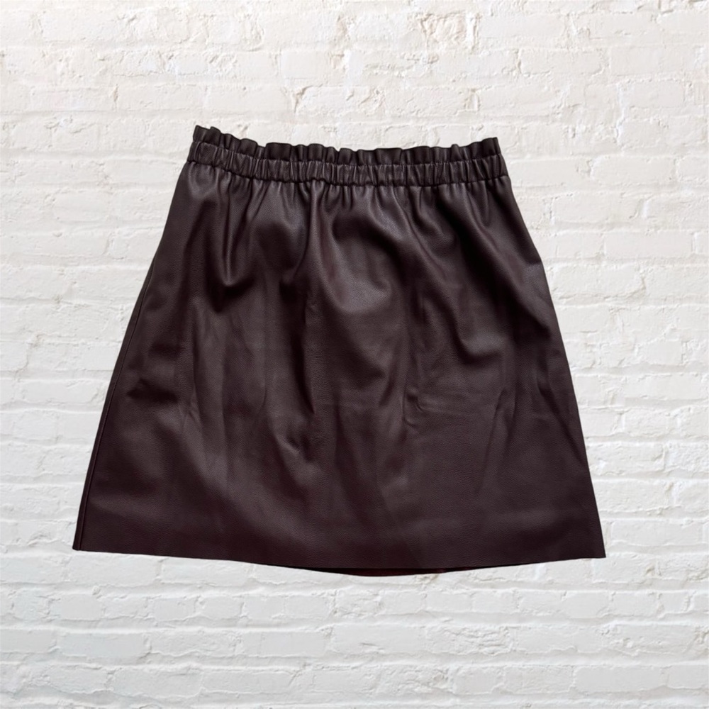 💕 Like 🆕 Loft vegan leather elastic ruffle waist saturated purple skirt